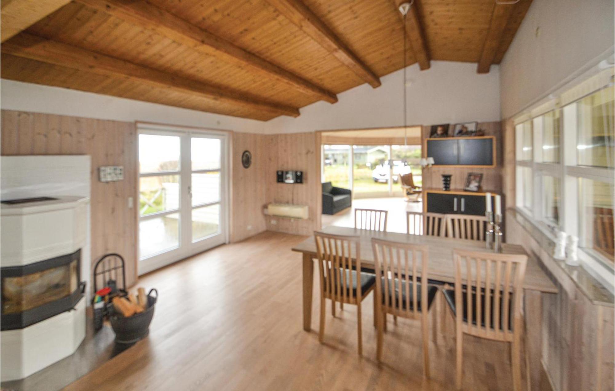 Amazing Home In Orsted With Kitchen Extérieur photo