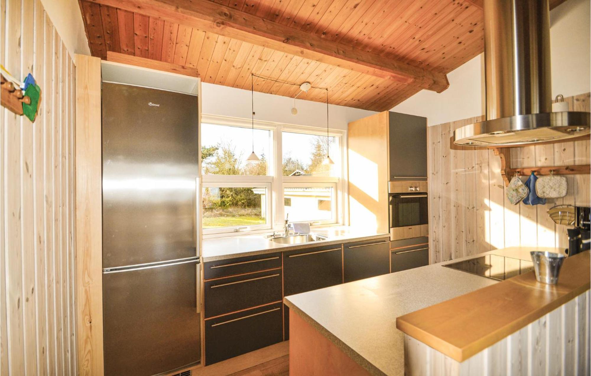 Amazing Home In Orsted With Kitchen Extérieur photo